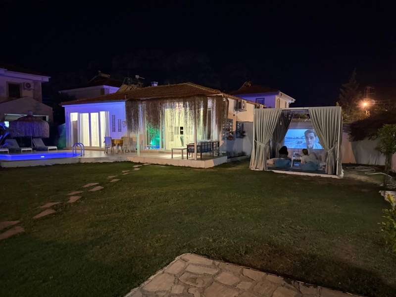 Villa Sunny Garden 1